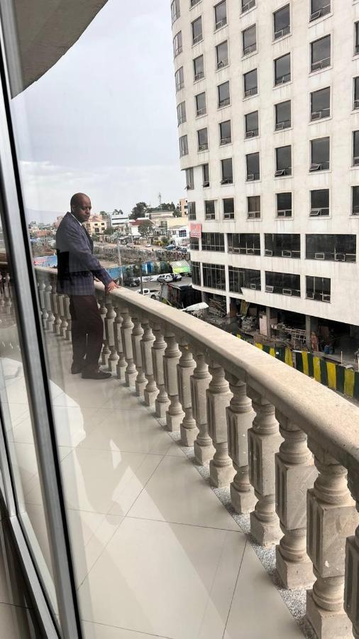 Yellow Apple Hotel Addis Abeba Exterior foto